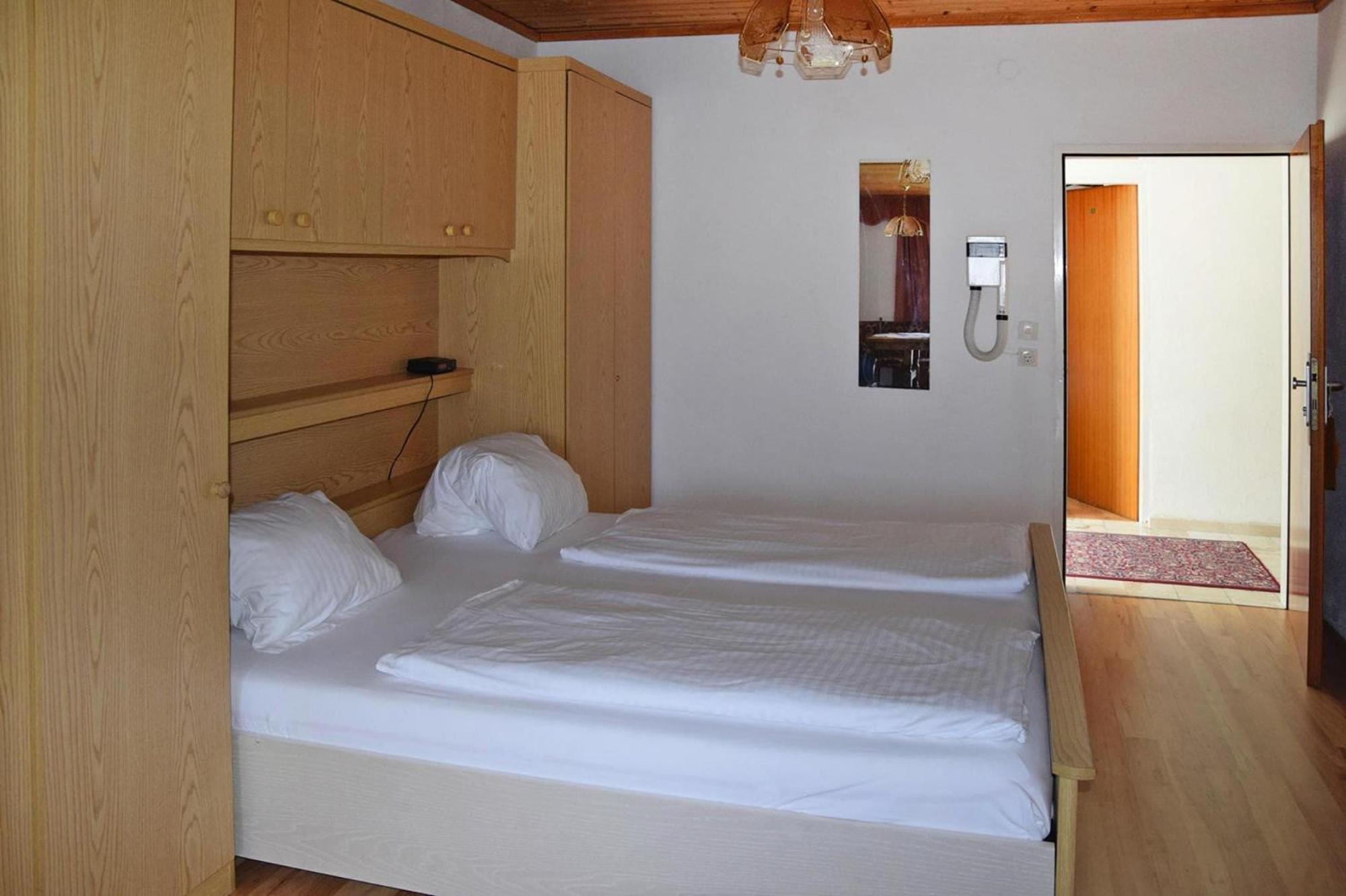 Apartment In Podersdorf Am See With A Bicycle Storage Kültér fotó
