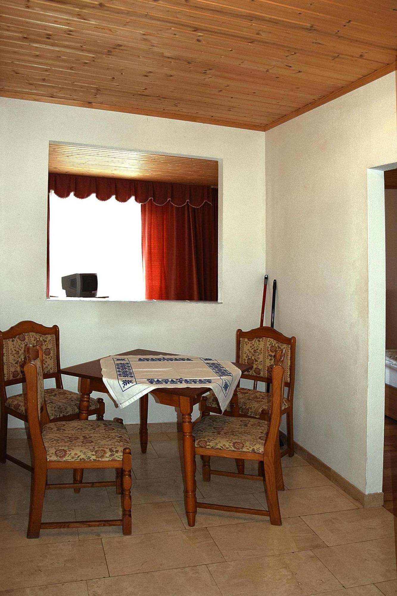 Apartment In Podersdorf Am See With A Bicycle Storage Kültér fotó